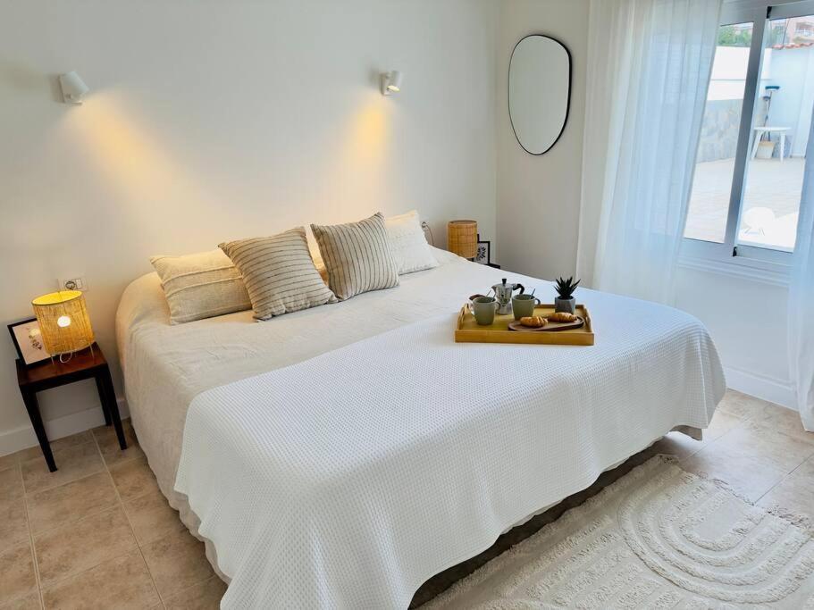 Beachfront Villa And Pool Puerto de Santiago  Exterior photo