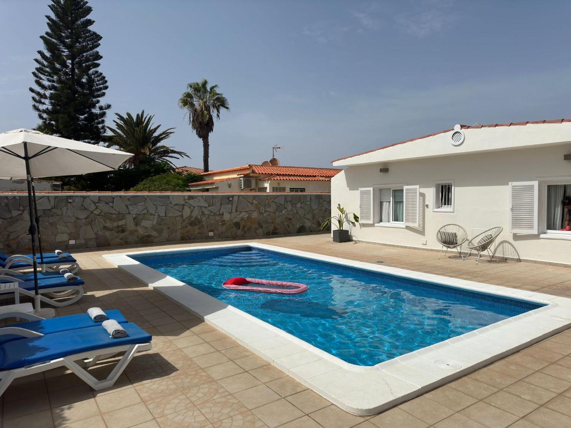 Beachfront Villa And Pool Puerto de Santiago  Exterior photo