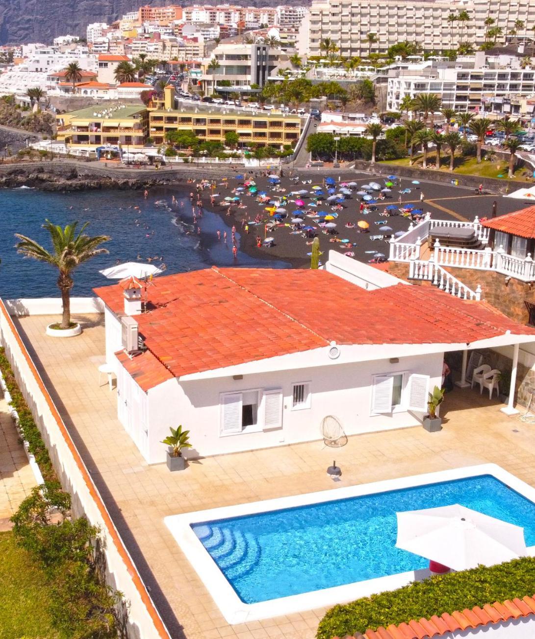 Beachfront Villa And Pool Puerto de Santiago  Exterior photo
